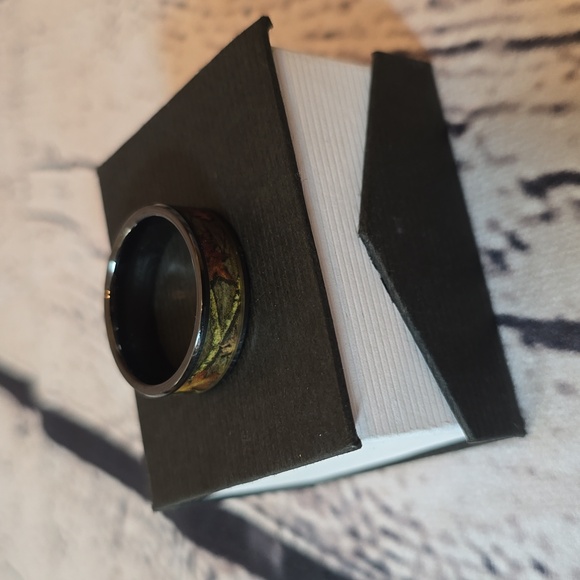 Mens Rings (2) - Picture 3 of 6